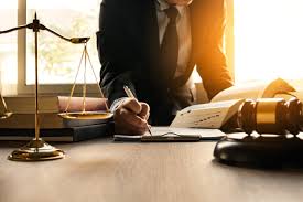 وکیل مقدم وکیل حقوقی در مشهد وکیل آباد